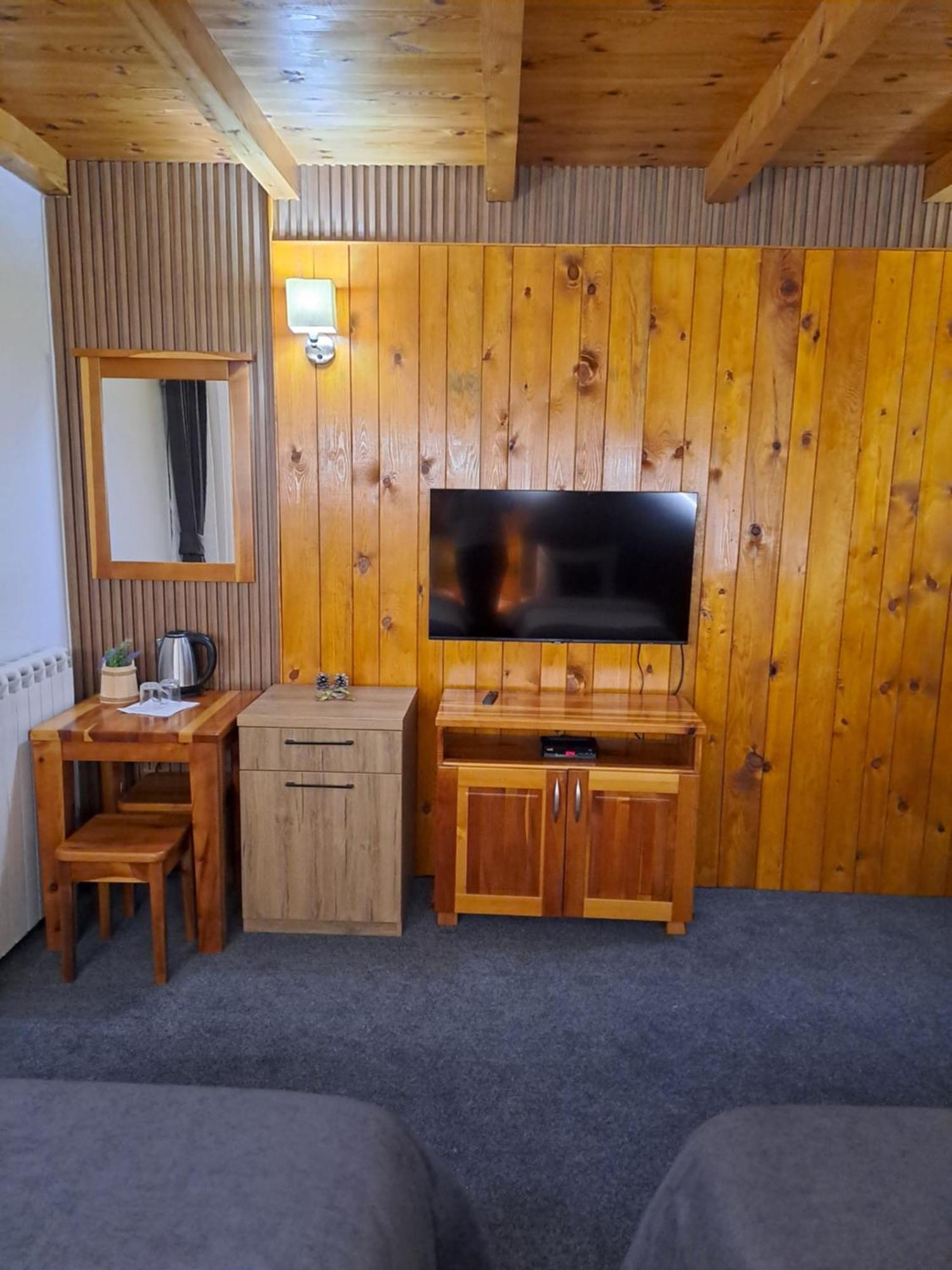 Rooms And Apartmants Mirovic Kolašin Zimmer foto